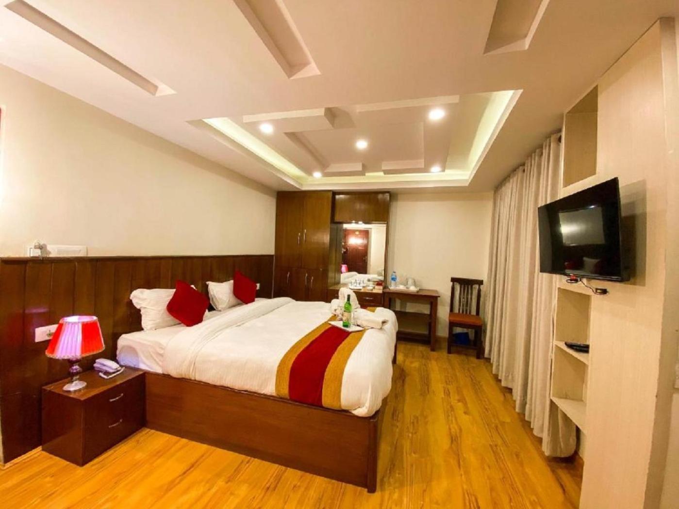 Hotel Linda Suites Near International Airport By La Casa New Delhi Extérieur photo